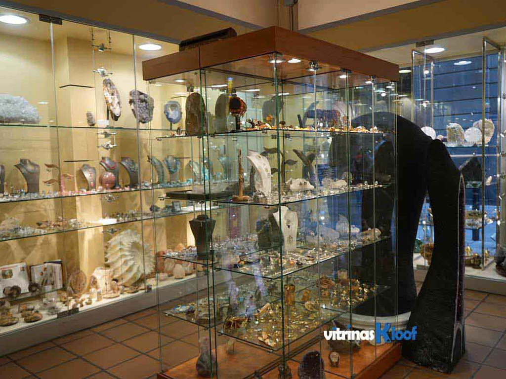  Vitrinas para colección de minerales en Barcelona